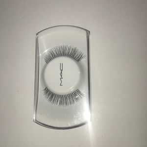 authentic Mac #4 lashes